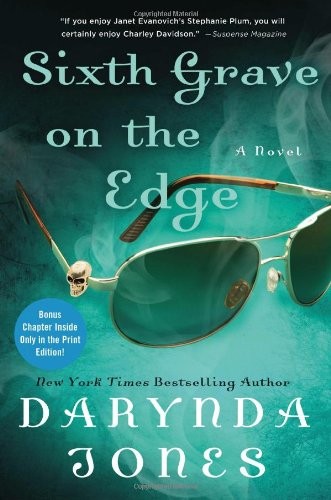 Darynda Jones: Sixth Grave on the Edge (Charley Davidson) (St. Martin's Press)