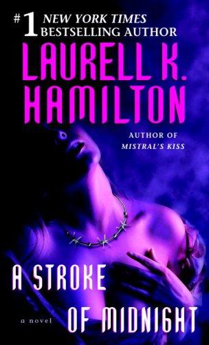Laurell K. Hamilton: A Stroke of Midnight (Paperback, Ballantine Books)