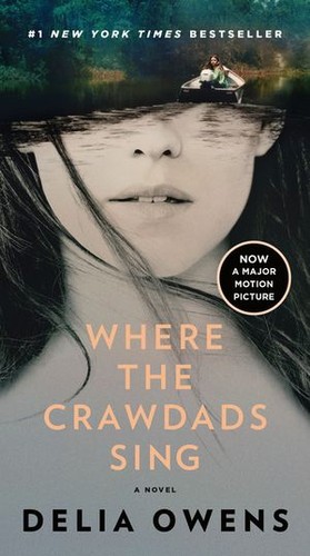 Delia Owens: Where the Crawdads Sing (Paperback, G.P. Putnam's Sons)