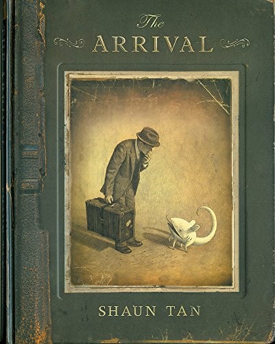 Shaun Tan: The Arrival (Paperback, Hodder Childrens Books)