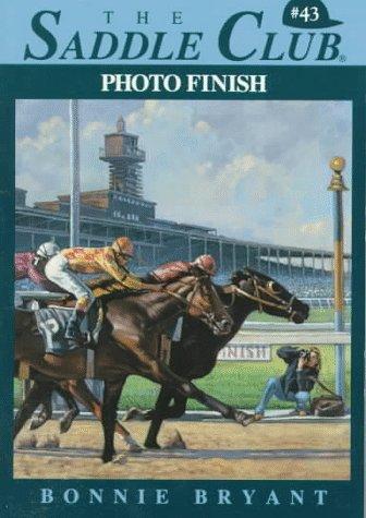 Bonnie Bryant: PHOTO FINISH (Saddle Club) (Paperback, 1995, Skylark)