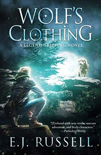 E.J. Russell: Wolf's Clothing (Paperback, Riptide Publishing)