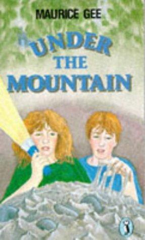 Maurice Gee: Under the mountain